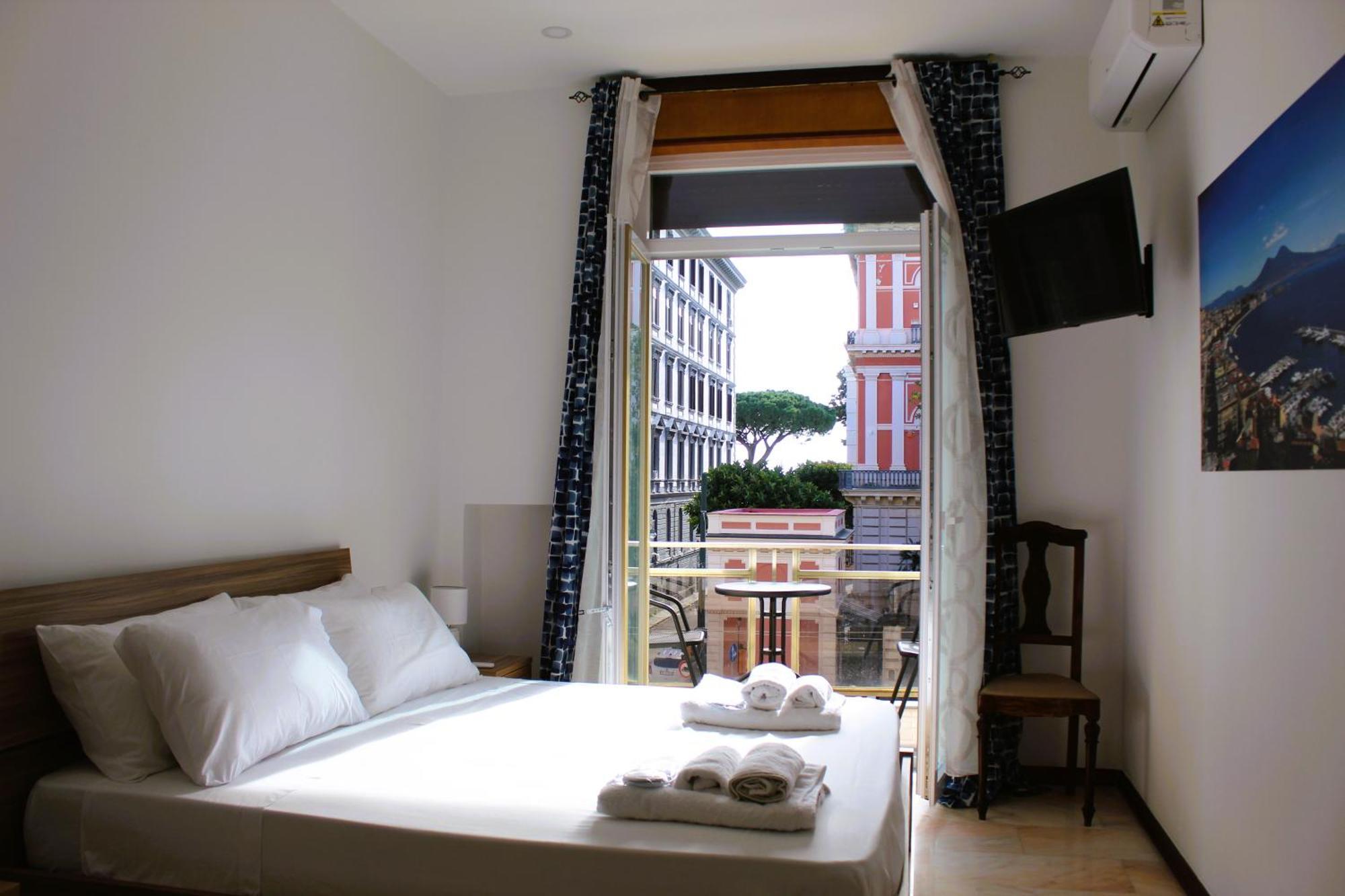 Punto Felice Riviera - Centro Citta Lungomare Caracciolo Hotel Naples Luaran gambar